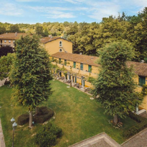 Hotels in Merone